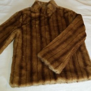 Faux fur jacket/coat